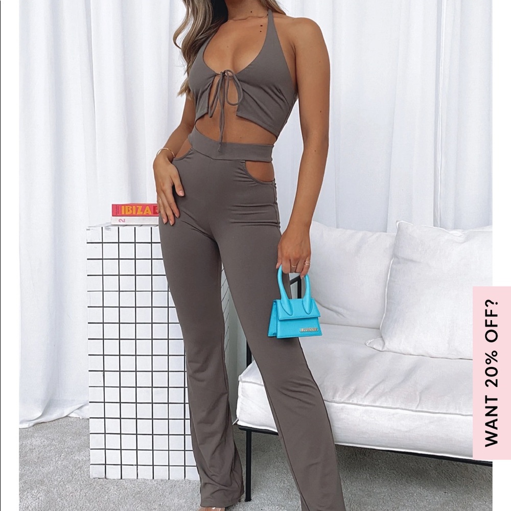 White Fox Boutique Thrill of it pants and Fashion Lover crop in Mocha